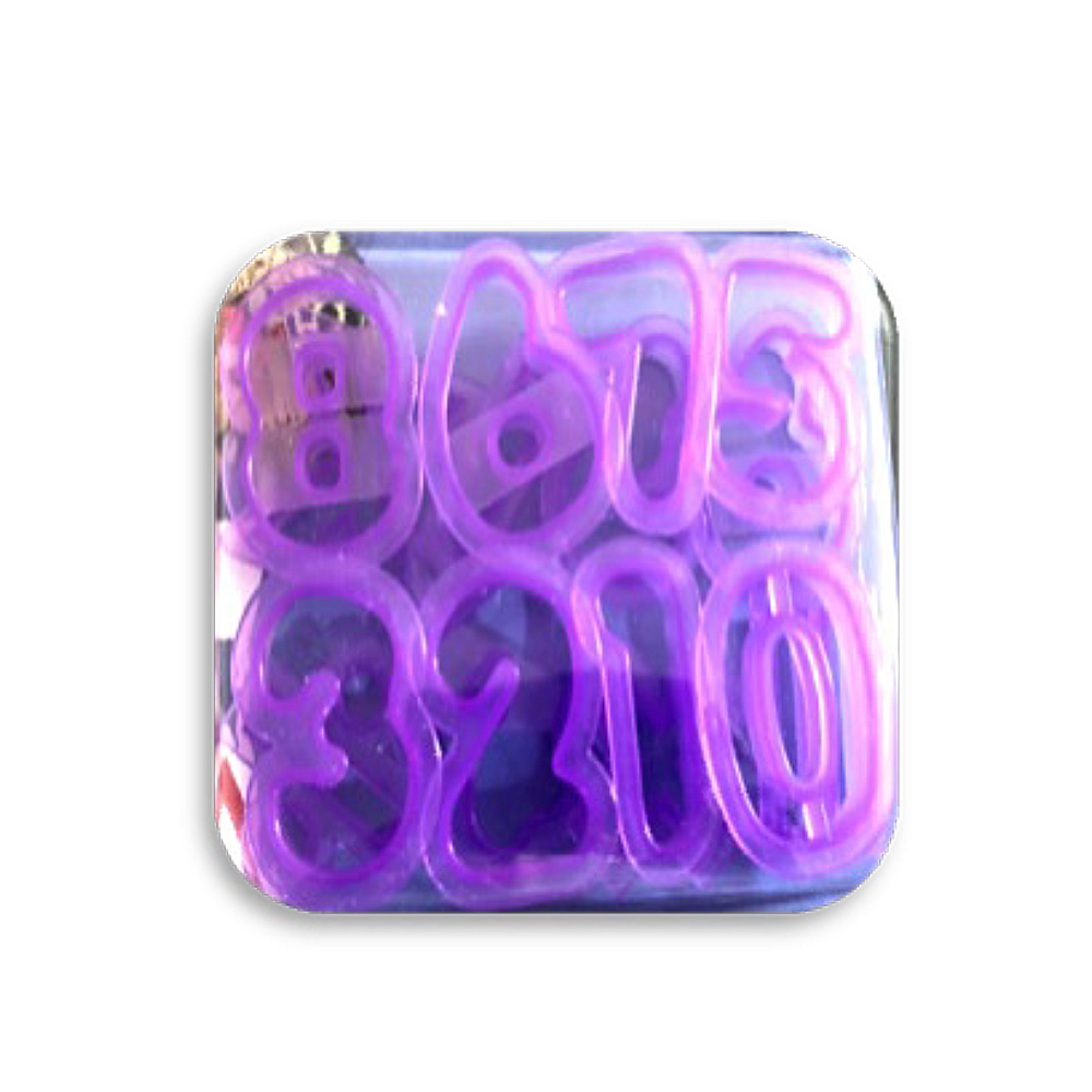 SET DE NUMEROS 16PZPLASTICO 6CM